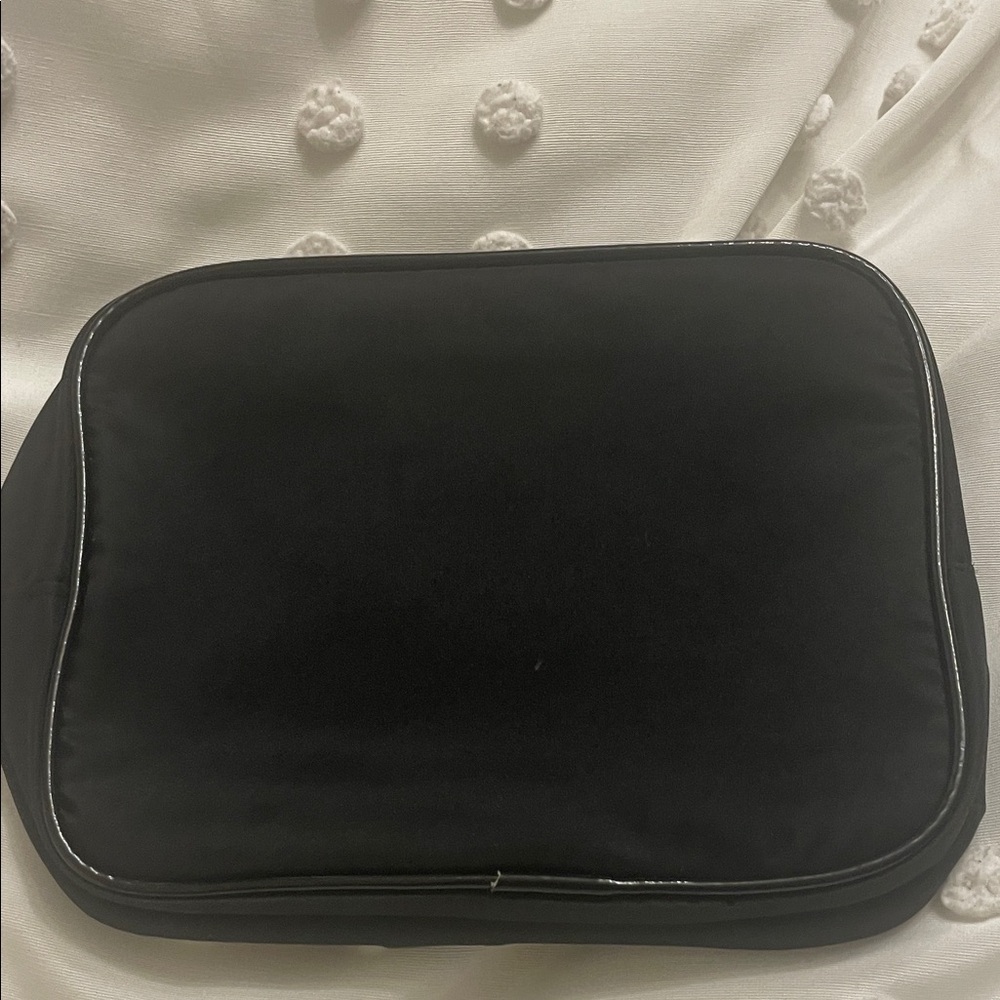 Lancome Parisian Cosmetic Bag with Red Accents - Picture 4 of 4